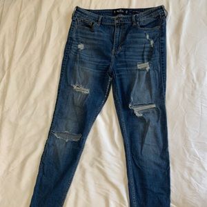 High rise distressed Hollister jeans